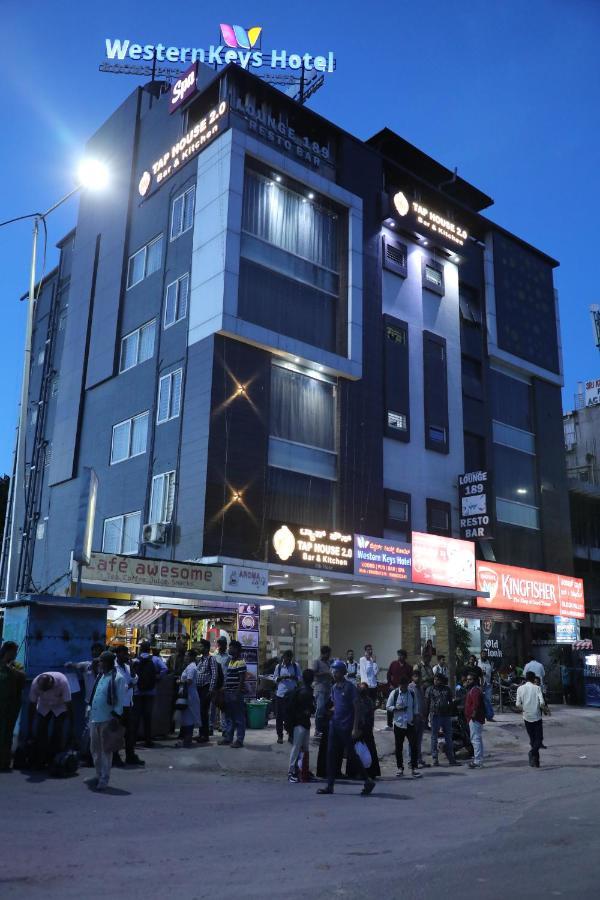 Western Keys Hotel Bangalore Exterior photo